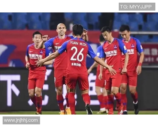 重庆羽毛球队在洲际杯积分榜上以71分稳居第一名展现强大实力